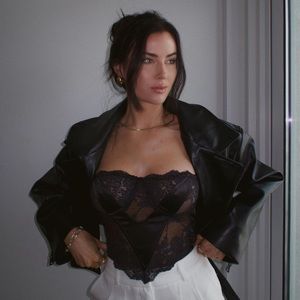 LACE STRAPLESS TOP BLACK